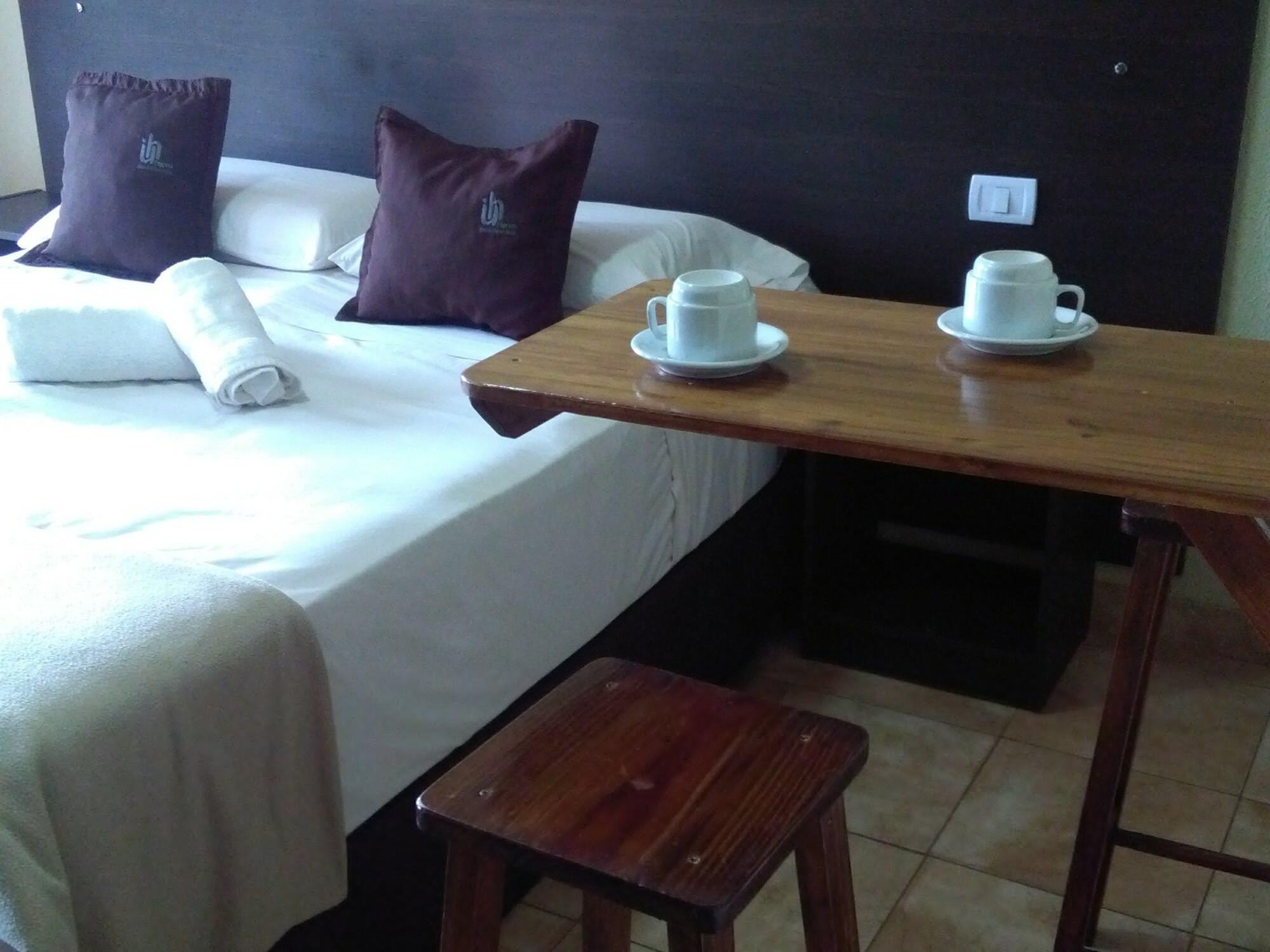 Iguazu Urban Hotel Express Puerto Iguazu Ngoại thất bức ảnh