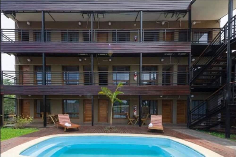 Iguazu Urban Hotel Express Puerto Iguazu Ngoại thất bức ảnh